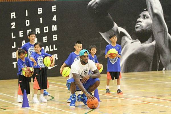 LeBron James香港行