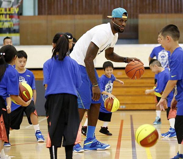 LeBron James香港行