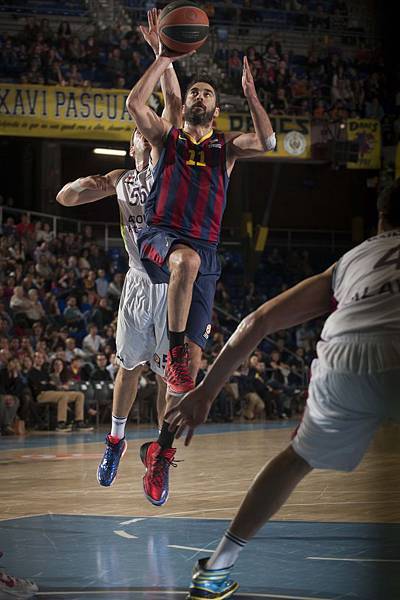 11號Juan Carlos Navarro