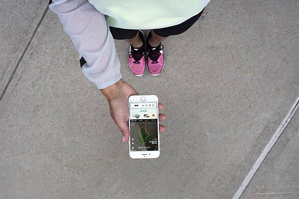 SP15_NikeWomen_StyleGuide_Catalog_Run_Look19_0143_Glbl.jpg SP15_NikeWomen_StyleGuide_Catalog_Run_Look19_0143_Glbl.jpg