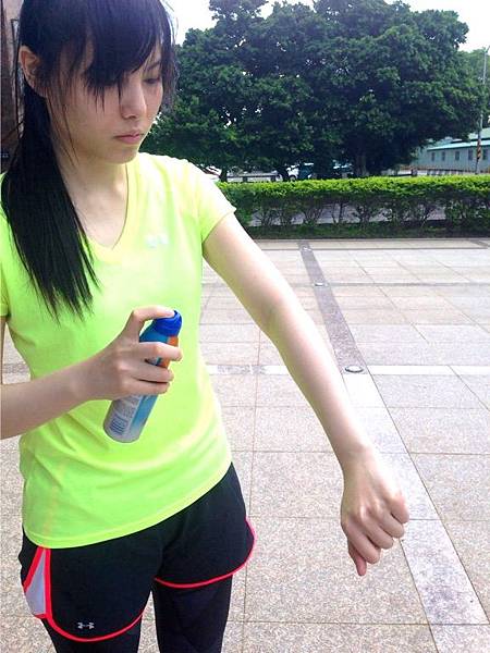 bananaboat噴身體03.jpg bananaboat噴身體03.jpg