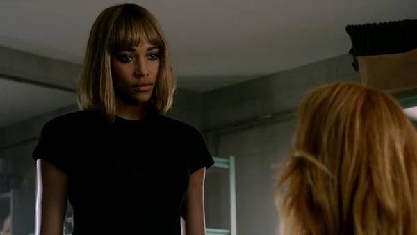 S03E12-4.jpg S03E12-4.jpg