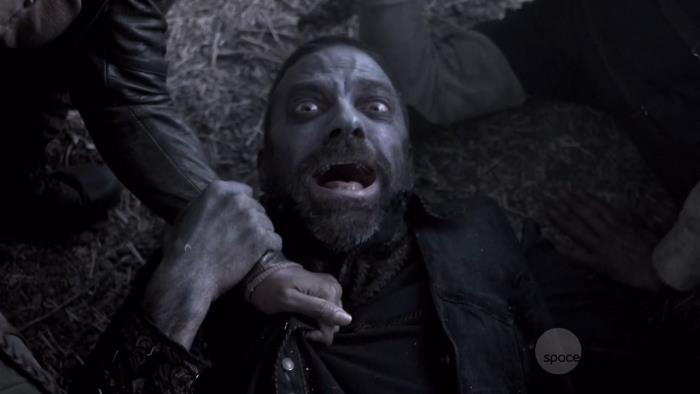 S02E04-3.jpg S02E04-3.jpg