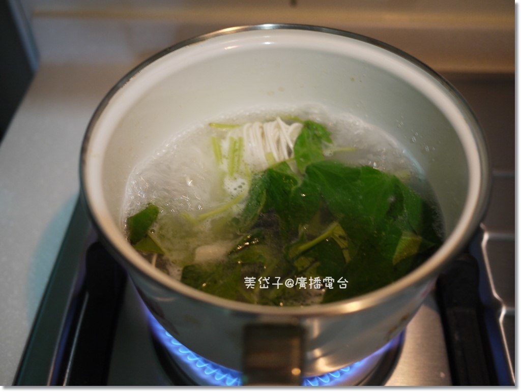 蛤蠣陽春麵1.JPG