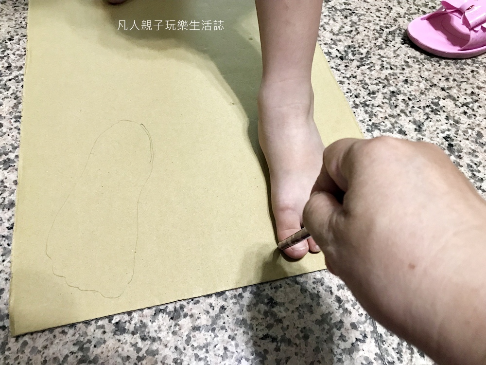 綁鞋帶1.JPG 綁鞋帶1.JPG