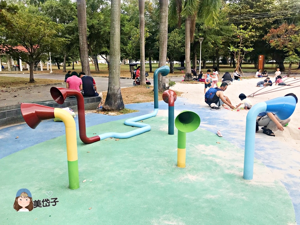 蓮池潭兒童公園23.JPG