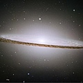 草帽星系(Sombrero Galaxy)(NASA).jpg