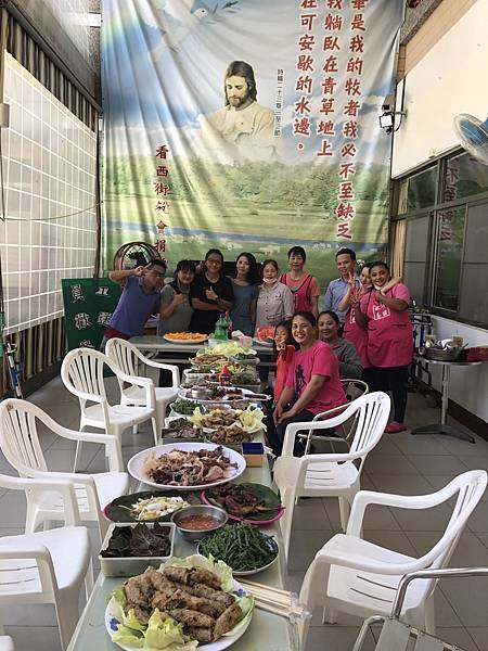 員工歡送餐會-外籍夥伴,三年不離不棄,照顧長輩.jpg 員工歡送餐會-外籍夥伴,三年不離不棄,照顧長輩.jpg