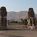 曼儂巨像Colossi of Memnon1