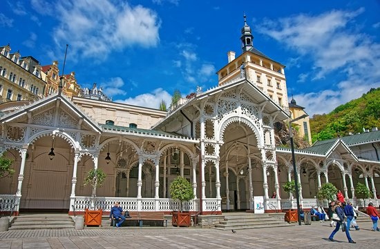 the-market-colonnade