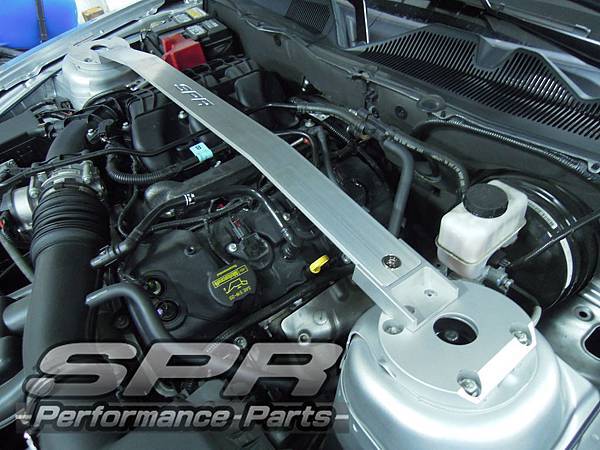 Ford Mustang 3.7 V6  安裝 SPR 引擎室拉桿_04.jpg