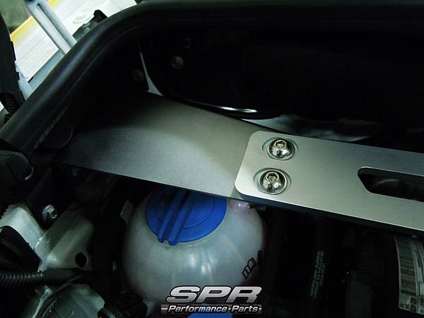 VW 13~ CANDDY SPR 引擎室強化拉桿_03.jpg
