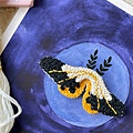 刺繡-月光中的夜蛾01.JPG