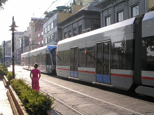 路面輕軌電車