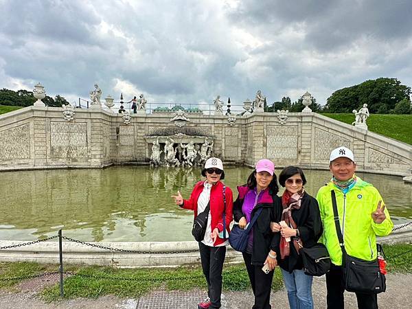 東歐巴爾幹半島六國之旅(十一)奧地利~薩爾斯堡&米拉貝爾花園