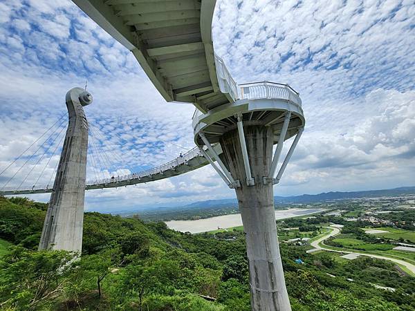 多變雲彩下壯觀之高雄岡山之眼