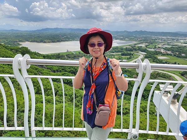 多變雲彩下壯觀之高雄岡山之眼