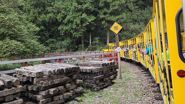 宜蘭太平山深度之旅四日遊(四)蹦蹦車~茂興車站步道