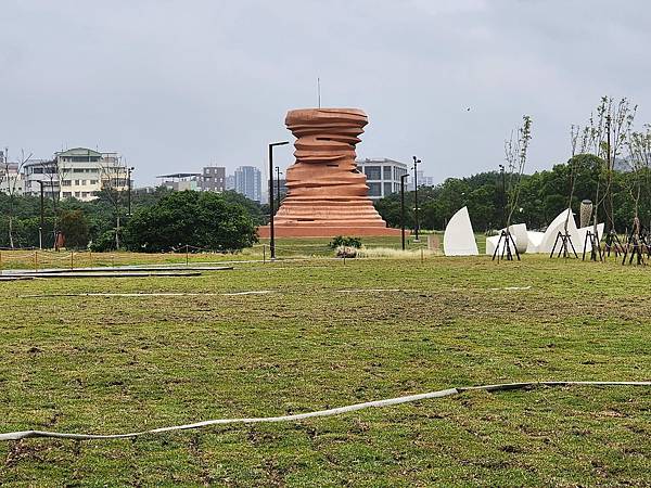 鶯歌孫龍步道&新北美術館