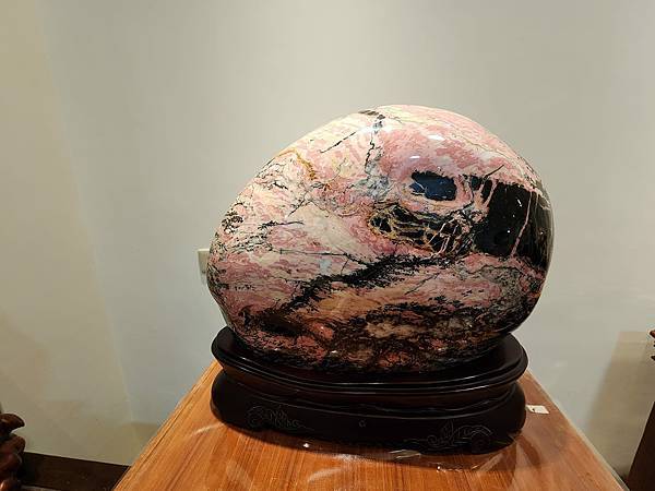 細品花蓮三日遊(九)花蓮玫瑰石精品店 細品花蓮三日遊(九)花蓮玫瑰石精品店