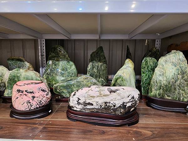 細品花蓮三日遊(九)花蓮玫瑰石精品店 細品花蓮三日遊(九)花蓮玫瑰石精品店