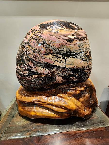 細品花蓮三日遊(九)花蓮玫瑰石精品店 細品花蓮三日遊(九)花蓮玫瑰石精品店