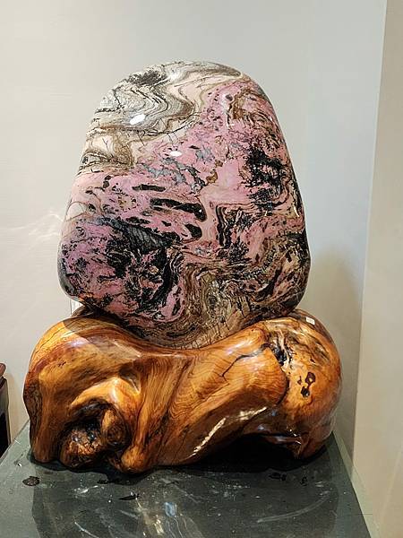 細品花蓮三日遊(九)花蓮玫瑰石精品店 細品花蓮三日遊(九)花蓮玫瑰石精品店