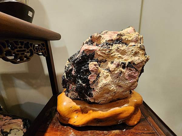 細品花蓮三日遊(九)花蓮玫瑰石精品店 細品花蓮三日遊(九)花蓮玫瑰石精品店