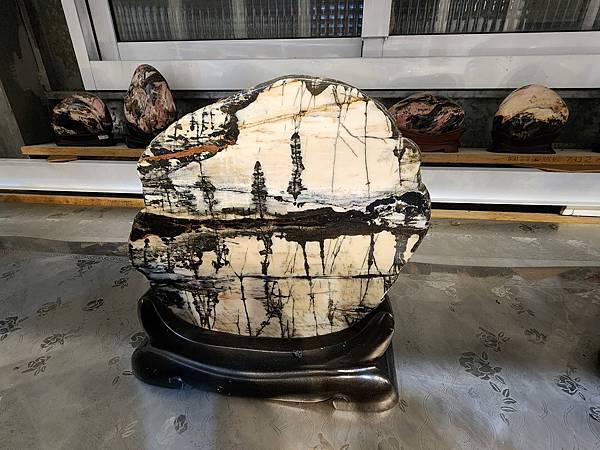 細品花蓮三日遊(九)花蓮玫瑰石精品店 細品花蓮三日遊(九)花蓮玫瑰石精品店