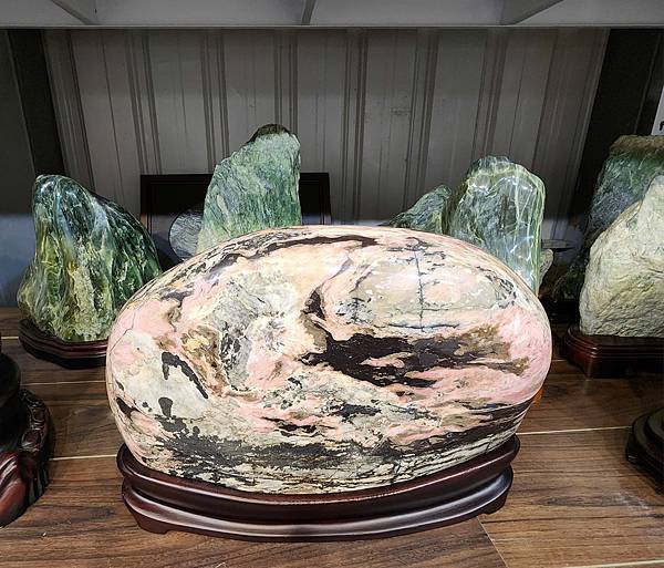 細品花蓮三日遊(九)花蓮玫瑰石精品店 細品花蓮三日遊(九)花蓮玫瑰石精品店