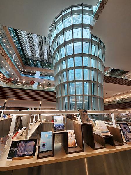 桃園市立圖書館新總館~~全台最美綠建築圖書館