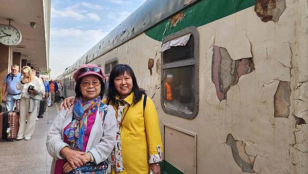 埃及尼羅河紅海遊輪12天之旅(五)體驗夜臥火車