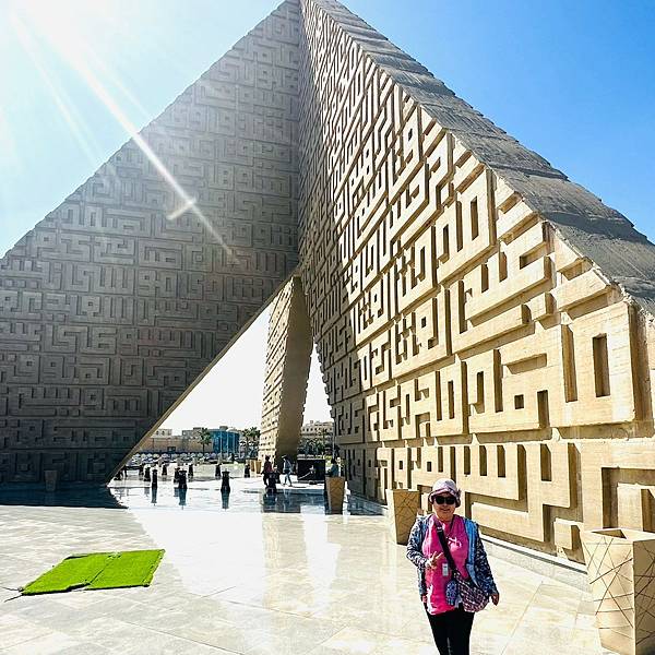 探索埃及文化12天之旅(二)沙達特紀念碑