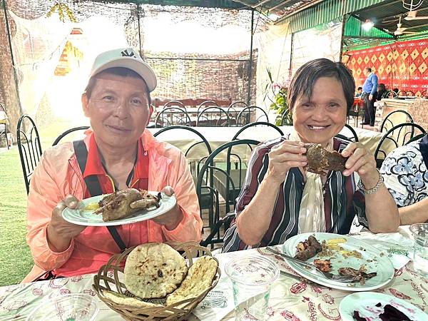 探索埃及文化12天之旅(二十三)尼羅河畔餐廳&開羅鴿子餐