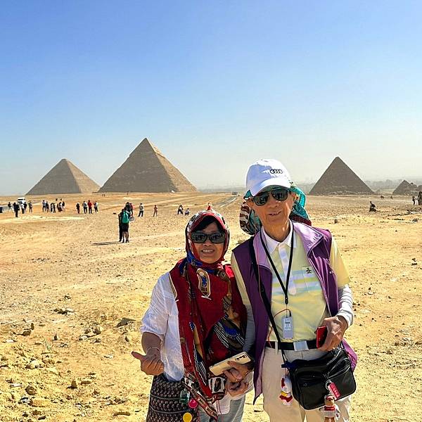 探索埃及文化12天之旅(二十七)吉薩金字塔群&古夫金字塔