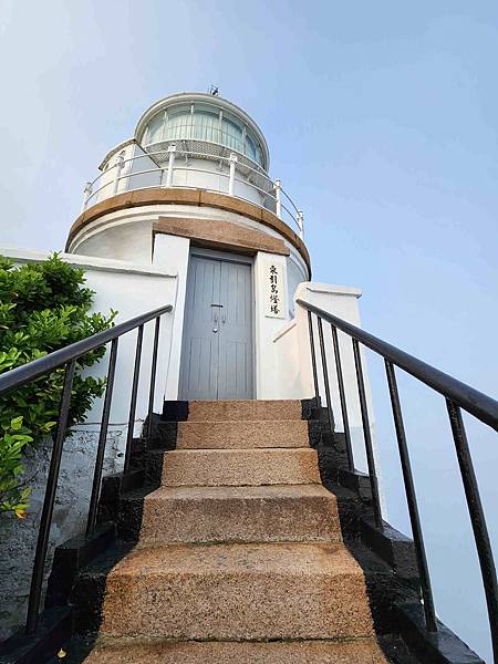 馬祖追淚跳島探秘深度旅遊(九)東引燈塔連走一線天&烈女義坑