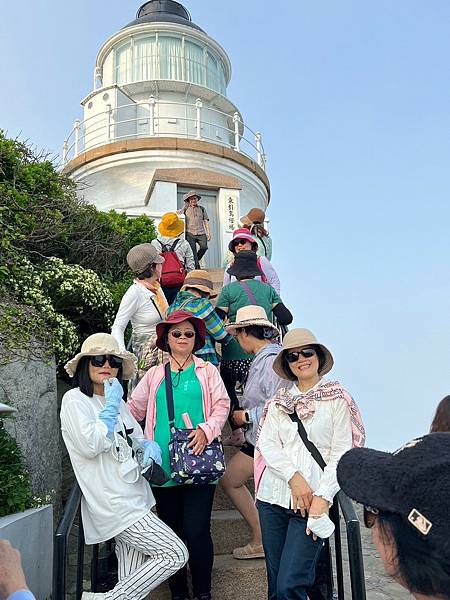 馬祖追淚跳島探秘深度旅遊(九)東引燈塔連走一線天&烈女義坑