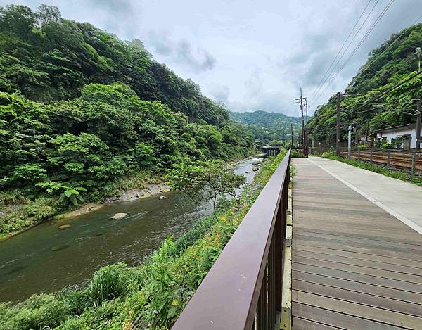 再訪三貂嶺舊隧道只為美拍隧道口倒影