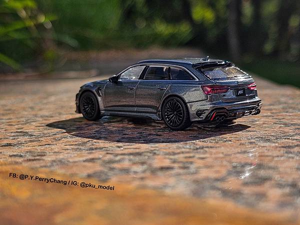 <1/64模型車開箱> MINI GT Audi ABT R