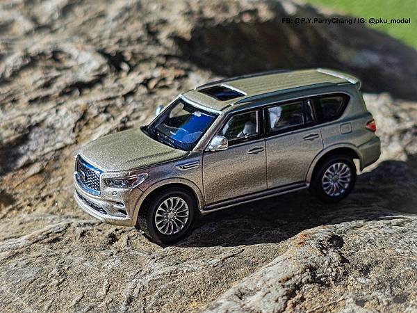 <1/64模型車開箱> 原廠OEM Infiniti QX8