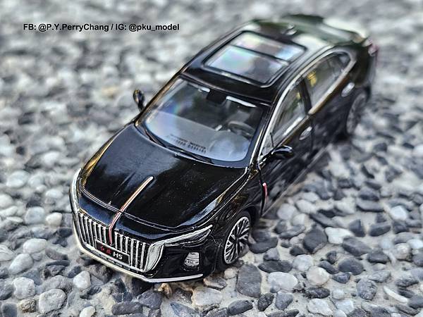 <1/64模型車開箱> Xcartoys 拓意 Hongqi