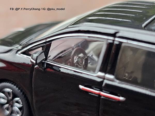 <1/64模型車開箱> Xcartoys 拓意 Hongqi