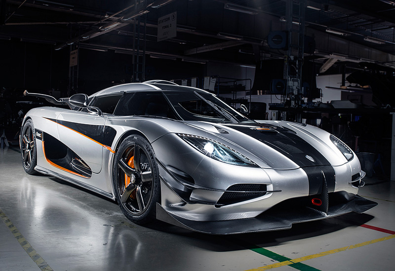 2014-koenigsegg-agera-one-1-12