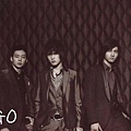 東方神起 Five In The Black.jpg