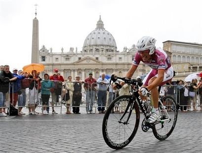 capt.157ddc3d72714d65ab2c12c978d83ae2.italy_giro_cycling_xalt103.jpg