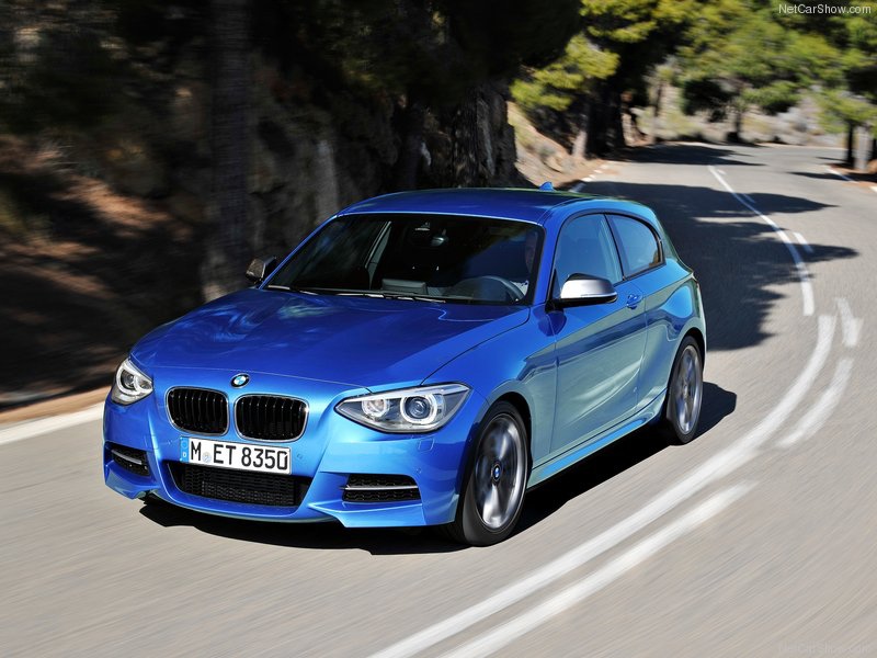 BMW-M135i_2013_800x600_wallpaper_04