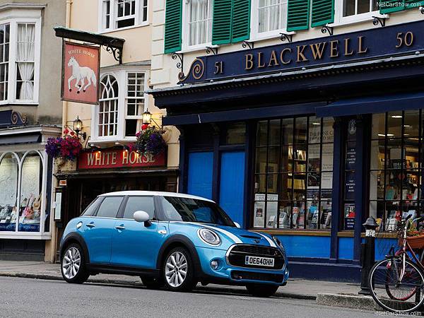 Mini-Cooper_SD_5-door_2015_800x600_wallpaper_0b Mini-Cooper_SD_5-door_2015_800x600_wallpaper_0b