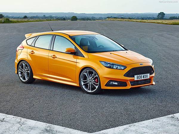 Ford-Focus_ST_2015_800x600_wallpaper_01