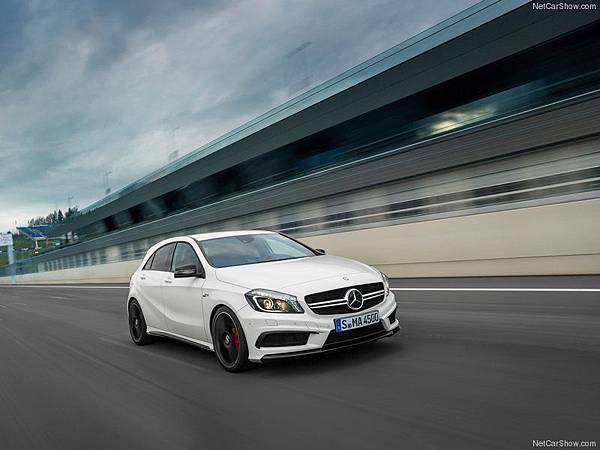 Mercedes-Benz-A45_AMG_2014_800x600_wallpaper_0b Mercedes-Benz-A45_AMG_2014_800x600_wallpaper_0b