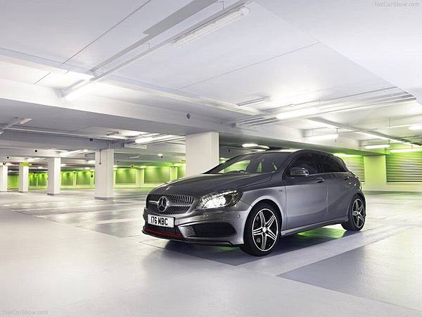 Mercedes-Benz-A-Class_AMG_Sport_2013_800x600_wallpaper_07 Mercedes-Benz-A-Class_AMG_Sport_2013_800x600_wallpaper_07